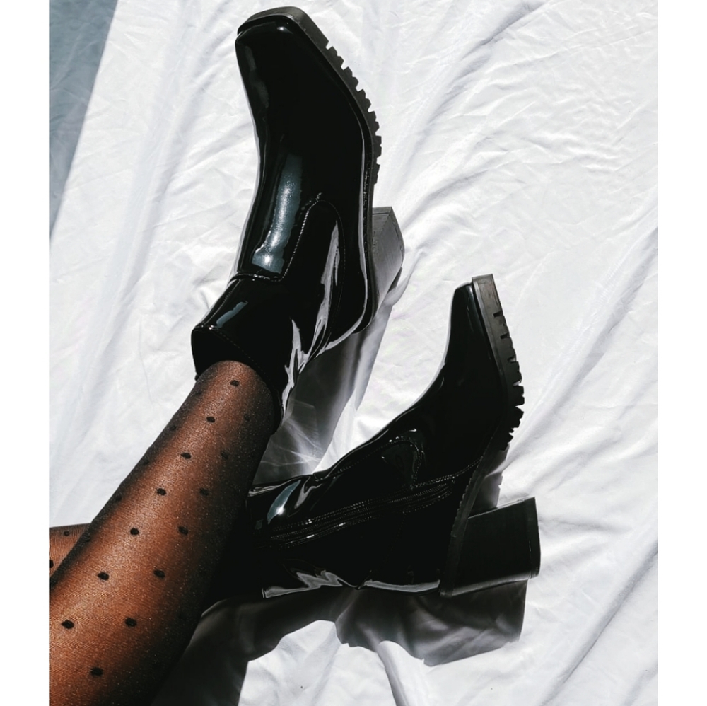 🆕️Sleigh Ride collection// Black Bootie - Picture 2 of 8